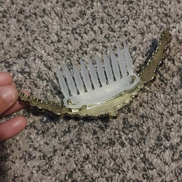 Crown - Picture 2 of 3